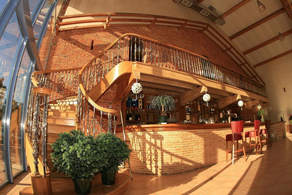 Les Ecuries De La Tour Hotel Mondonville Kültér fotó