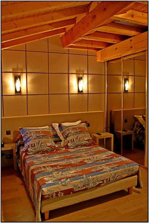 Les Ecuries De La Tour Hotel Mondonville Szoba fotó