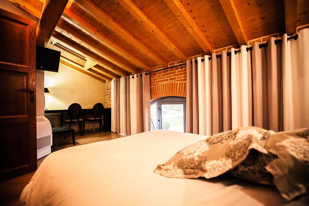 Les Ecuries De La Tour Hotel Mondonville Szoba fotó